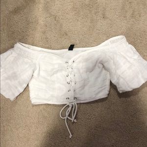 Off the shoulder puff sleeve crop top